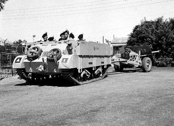 Images/ 1LF  1951  Moascar Minden Camp Ismalia Anti Tank Pln  !7 Pdr817.jpg